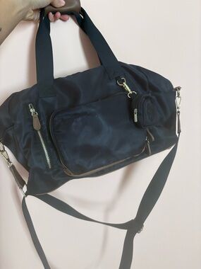 Tommy Bahama Bag- Nylon Convertible Shoulder Bag with Brown Trim